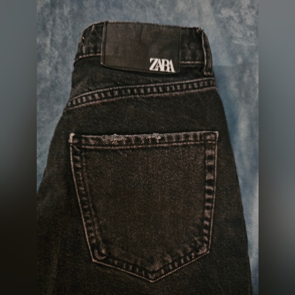 Zara High Rise Black Ripped Jeans - Picture 15 of 15